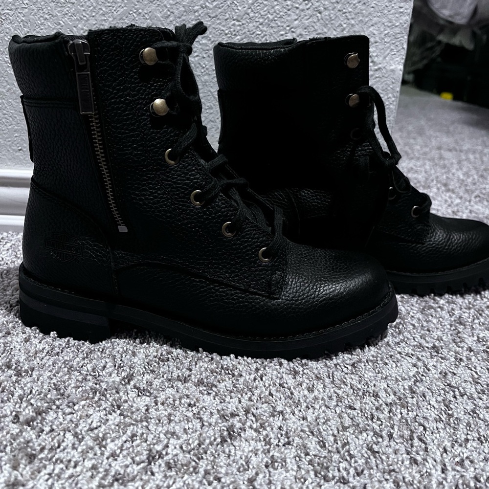 Worn once to try on. I was gifted and have no need for them now.